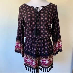 ‼️3/$15 Altar’d State Black and Red Boho Paisley Romper (Size Small)